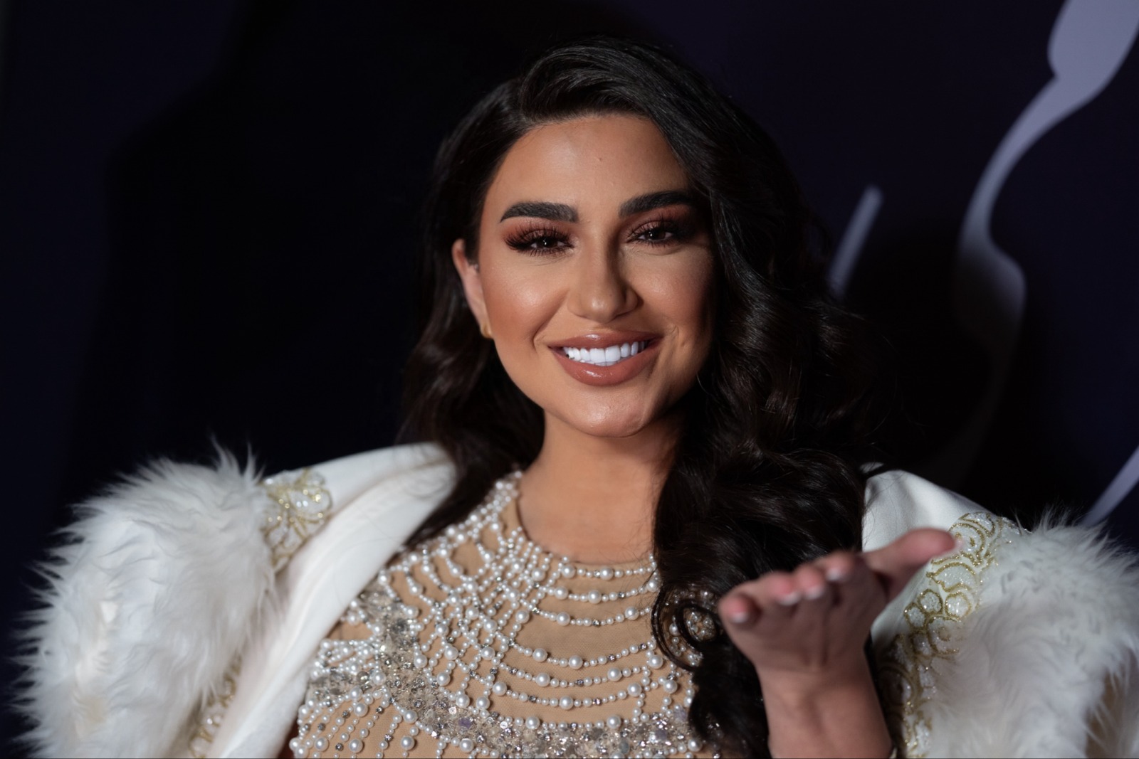               ناتاشا تكشف تفاصيل عودتها الى روتانا