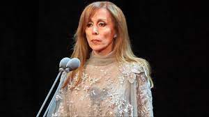 فيروز ….سليلة الابرار في دنيا الفن .