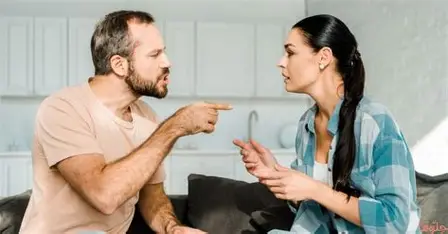 طبيب  ….. ديكتاتوري بلا رحمة